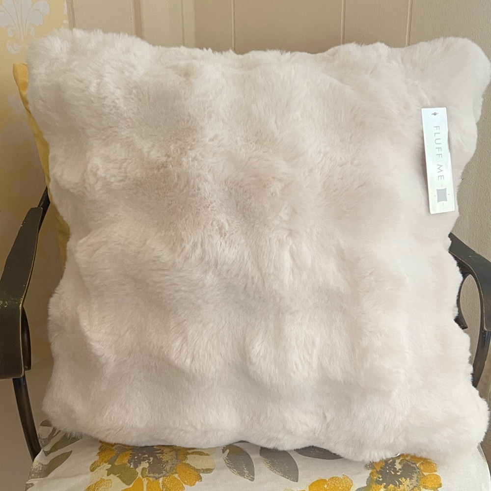 Celebrity Home 
Accent Pillow Feather Filled 
Fluff Cream Accent Pillow